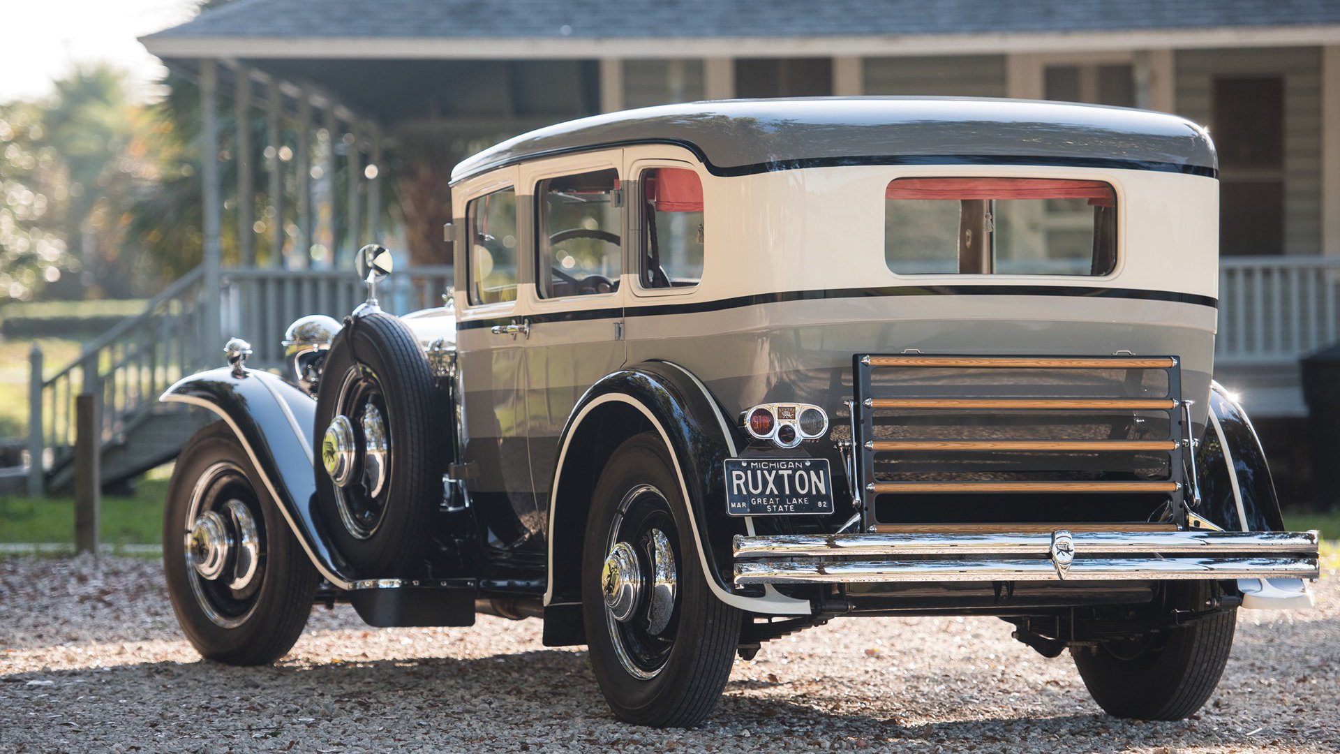 乌拉圭男足在巴黎奥运会上表现出色，赢得铜牌，乌拉圭男足主帅