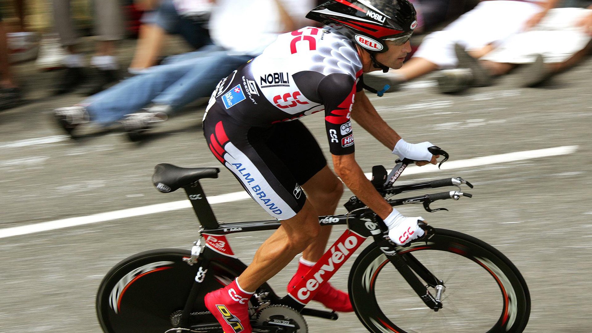 全国青少年趣味投篮挑战在南京火热开启，燃情青春，青少年投篮姿势